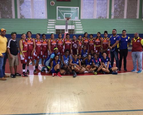 Equipos de baloncesto participan encuentro amistoso