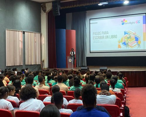 Imparten taller de escritura “De tu mente al papel”