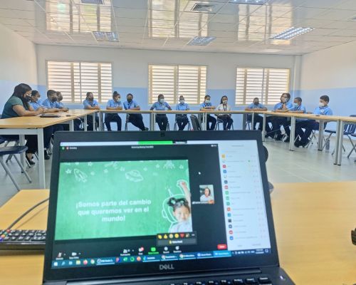 Estudiantes del IPL participan en encuentro Consejos Ambientales